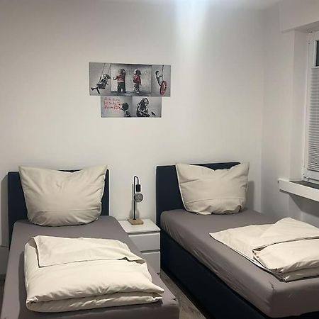 Eine Modern Renovierte Wohnung Mit Balkonterrasse. Lubbecke Esterno foto